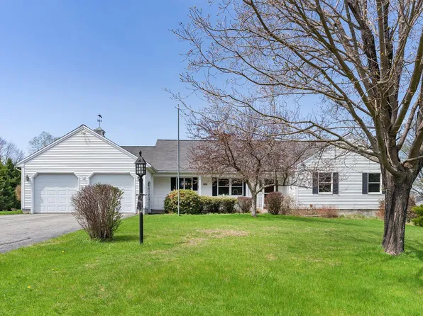 6 Crossing Brook Road, Cumberland, ME 04021