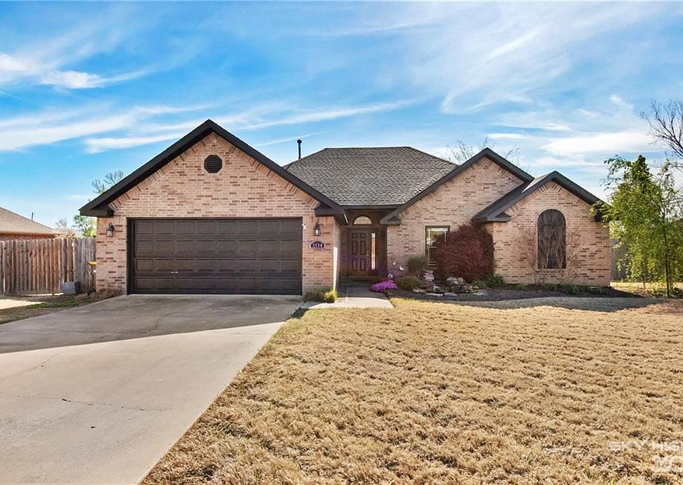 1st image of 2194 Meadowbrook Dr