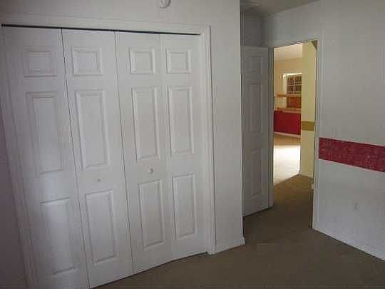5th image of 5090 NW 61st Ave