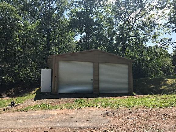 2nd image of 2433 Sunrise Dr