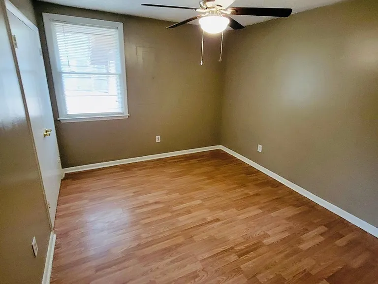 2871 Glenn Hills Cir #B — Photo 8