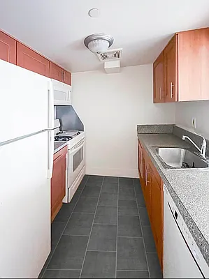 Rented by Compass | media 12