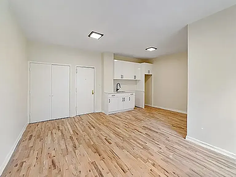 235 Lexington Ave #2 — Photo 1
