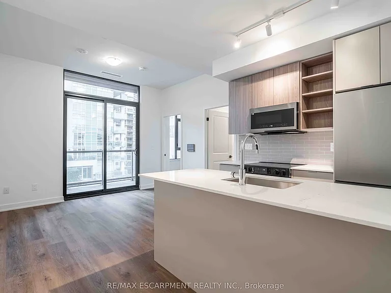 2075 Lakeshore Rd #416 — Photo 3