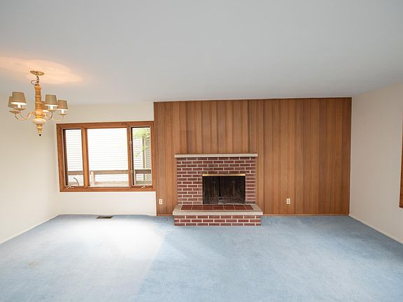 5th image of 136 Seminole Dr