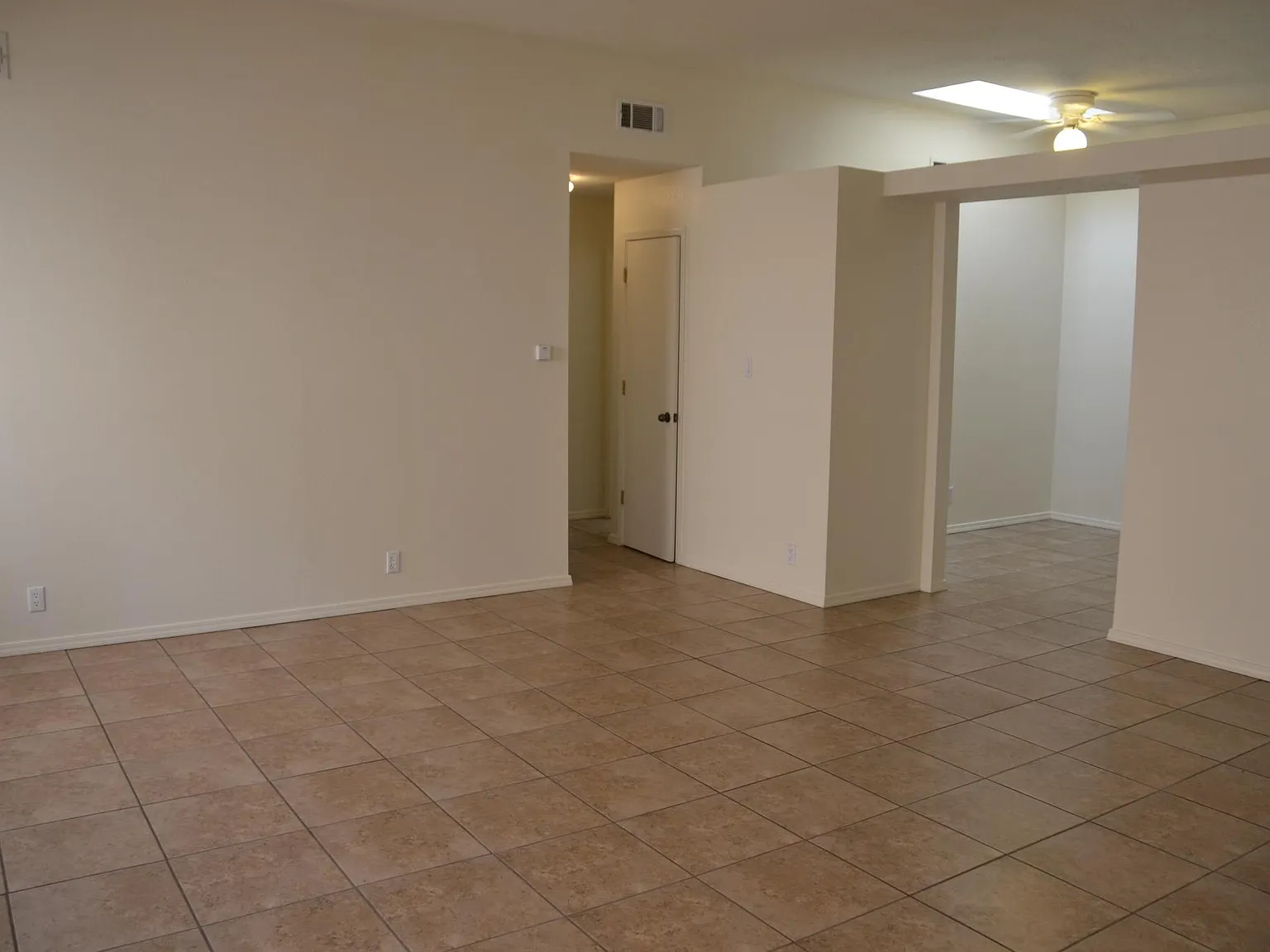 7212 Bobwhite Ln NE — Photo 3