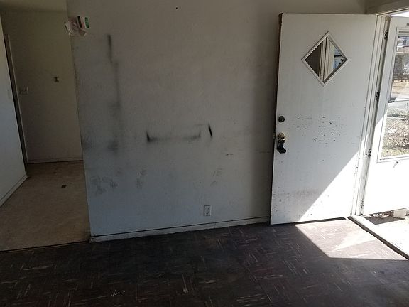 4th image of 1217 McCartney St