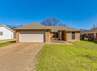206 Willana Ct, Cleburne, TX 76033
