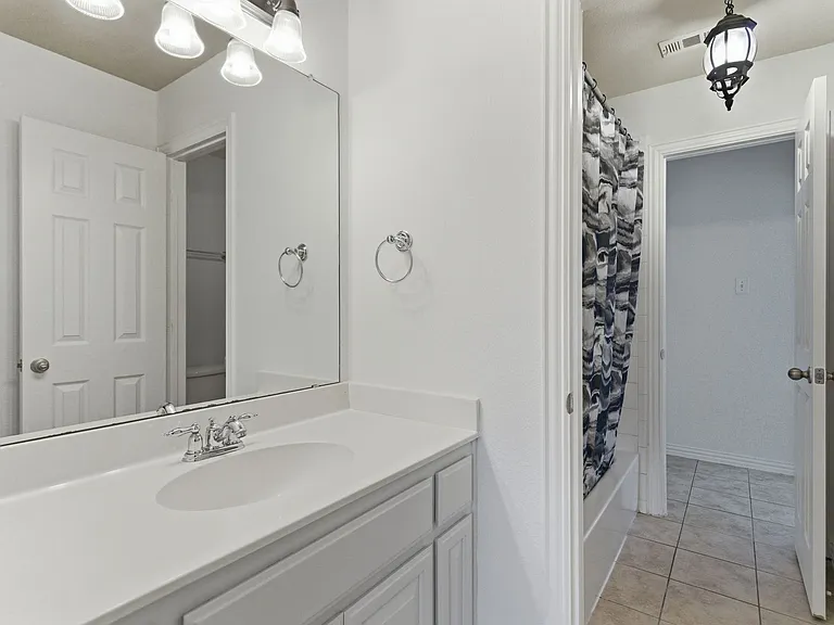 2437 Fawn Meadow Dr — Photo 23