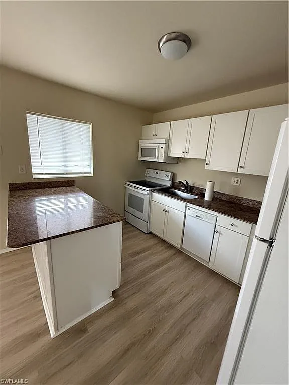 Bonita Royal Condo Phase 1 — Photo 2