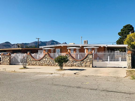 3rd image of 5213 Pikes Peak Dr
