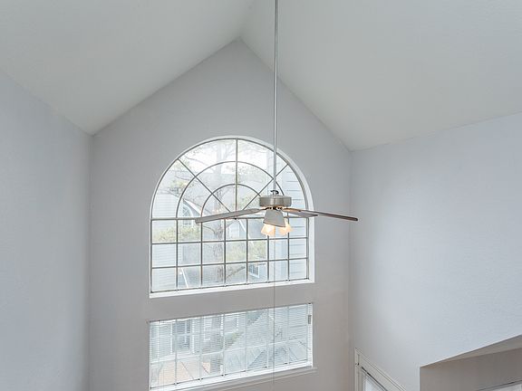 5th image of 1325 Greens Pkwy #11