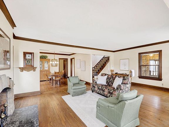 4th image of 4002 Manitou Way