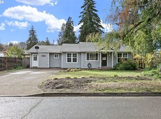 1905 Harvey Rd, Cottage Grove, OR 97424