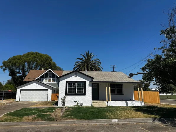 1310 8th Avenue Drive, Kingsburg, CA 93631