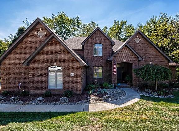 2nd image of 1606 Lincoln Knolls Dr