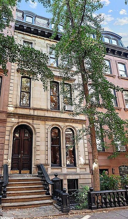 1st image of 70 Perry St