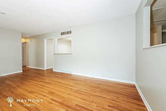 5728 Cedar Ave — Photo 7