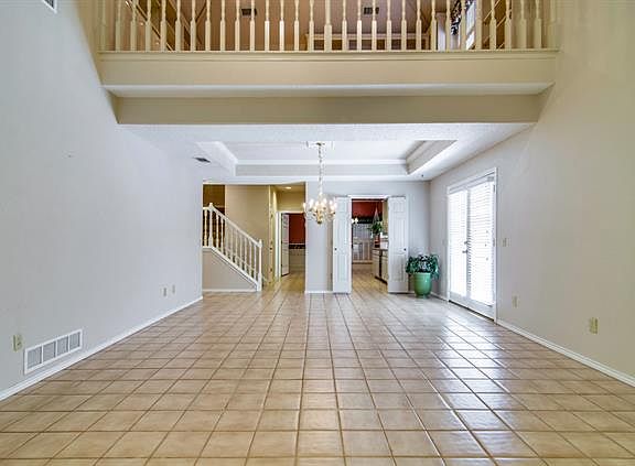 5th image of 3021 Jomar Dr