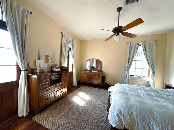 1433 Constance St, New Orleans, LA 70130