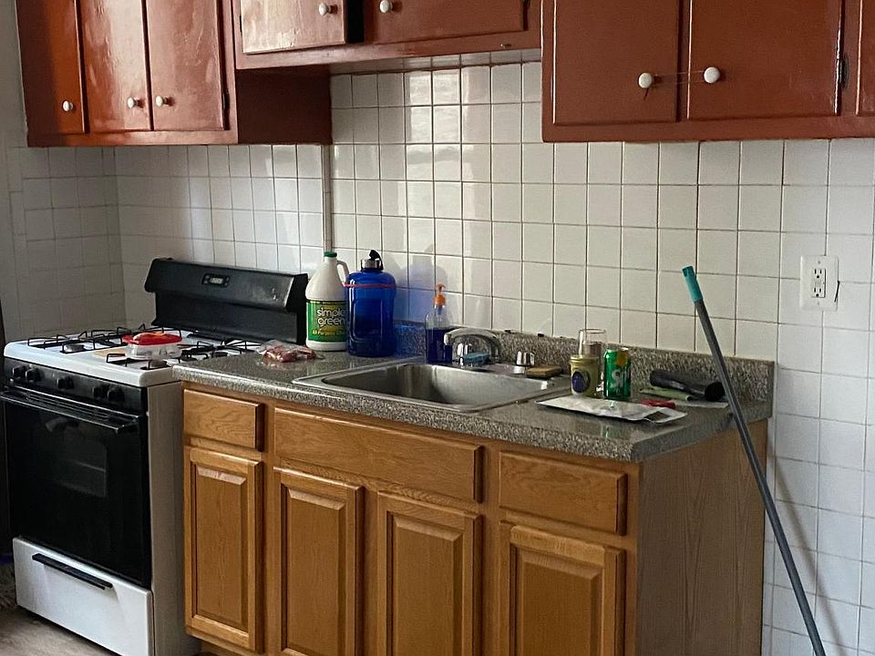 1st image of 3212 Bronxwood Ave #1R