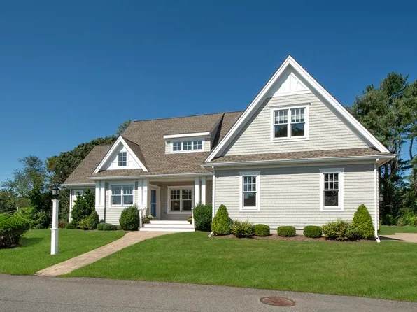 87 Chittenden Ln, Cohasset, MA 02025