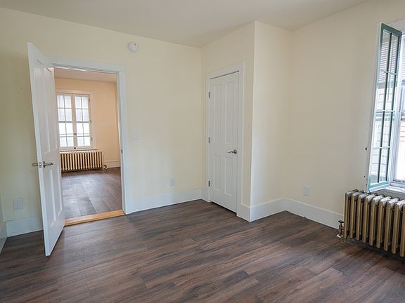 5th image of 21 Hungerford Ter Unit 2