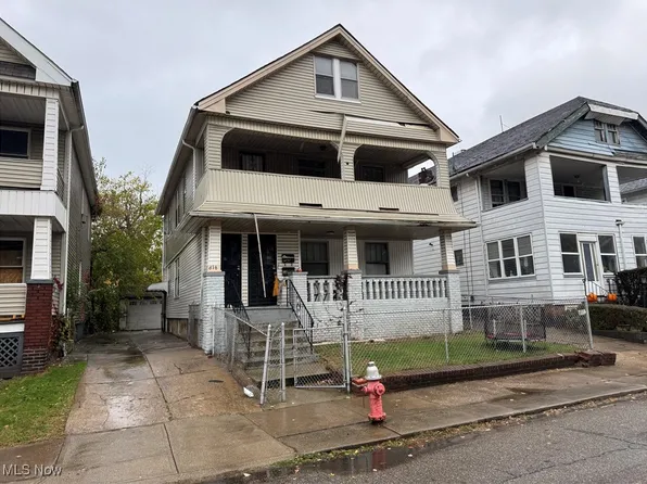 614 E 97th St, Cleveland, OH 44108