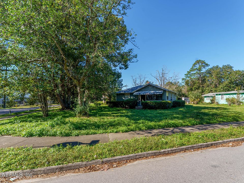 2nd image of 4804 CAMPENELLA Drive