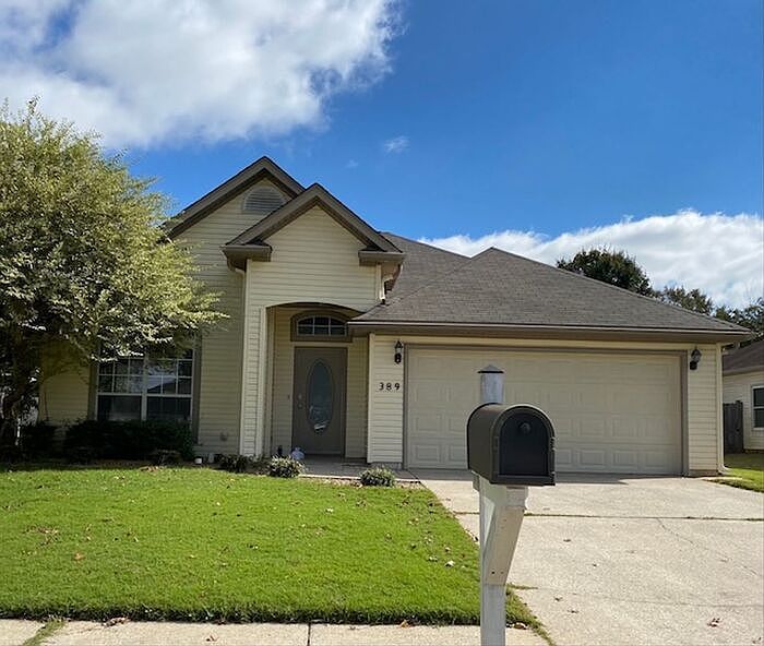 1st image of 389 River Bend Dr SW