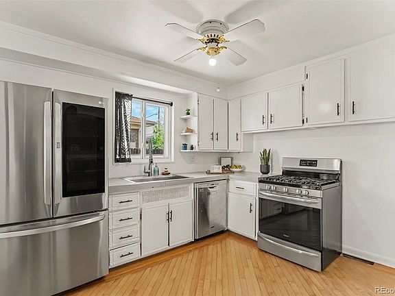 3rd image of 6910 Ruth Way