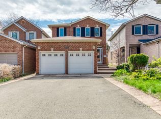 3390 Chartrand Cres, Mississauga, ON L5L 4C4