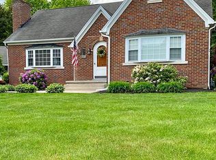 857 W Gore Rd, Erie, PA 16509