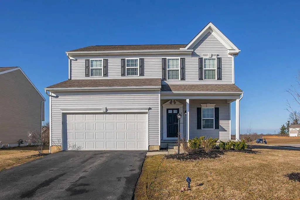 4 bed, 2032 sqft, $2,650 — Photo 3
