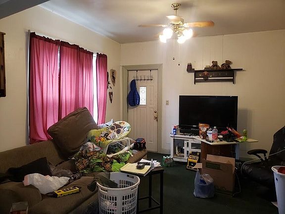4th image of 2525 S 8th St