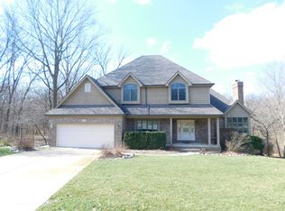88 Crooked Creek Dr, Yorkville, IL 60560