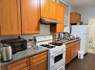 3121 S Lowe Ave #1F, Chicago, IL 60616