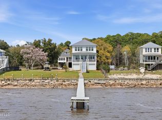 4723 E Belle Fontaine Rd, Ocean Springs, MS 39564