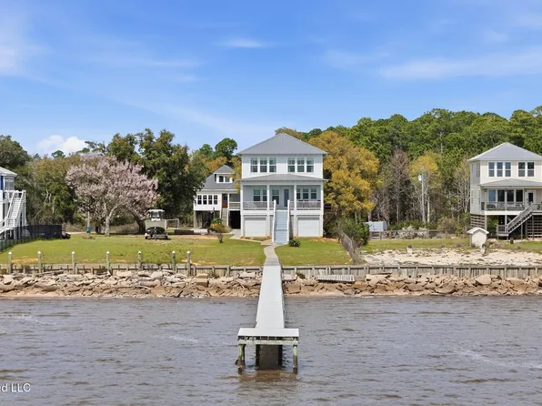 4723 E Belle Fontaine Rd, Ocean Springs, MS 39564