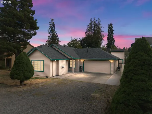 1151 Maple St, Vernonia, OR 97064