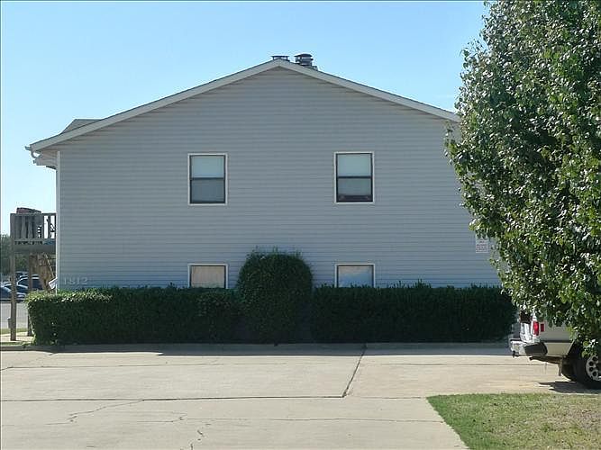 1st image of 1812 Wren St #1