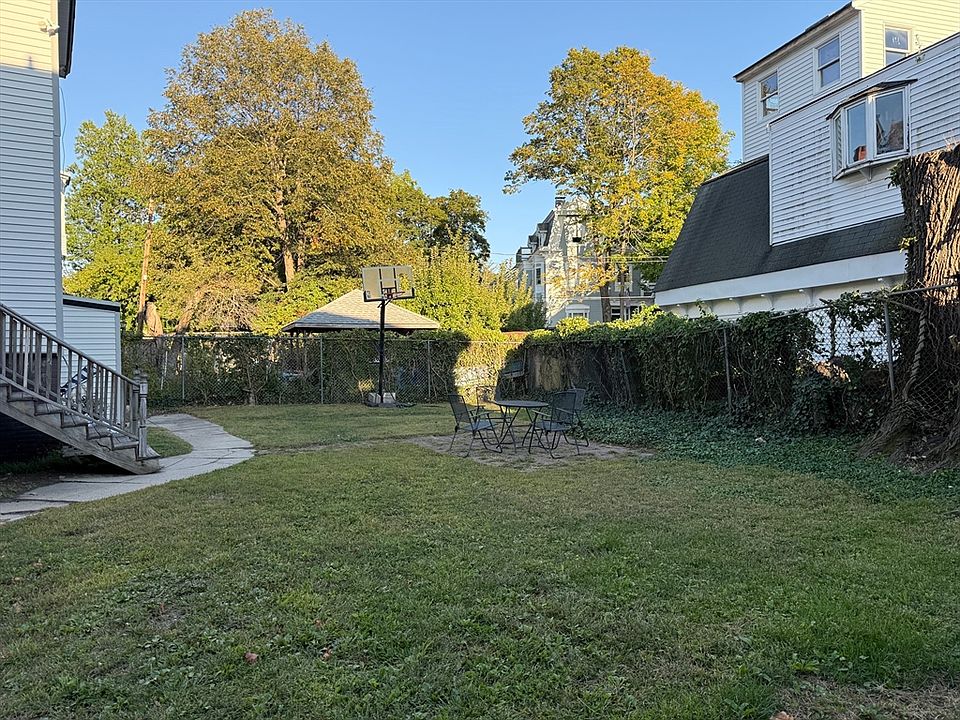 2nd image of 23 Arlington St