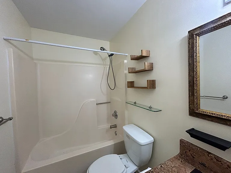 808 Circle Dr — Photo 11