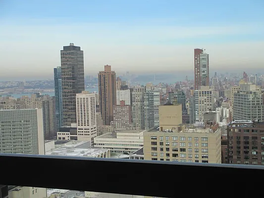 Rented by Akam Sales and Brokerage | media 12