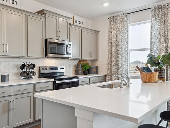 4th image of 43128 Ganton Club Street