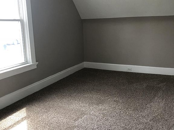 3rd image of 2057 Bickel Ave