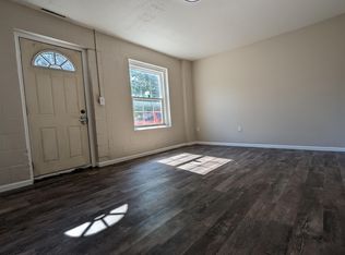 702 S Roche St #4, Knoxville, IA 50138