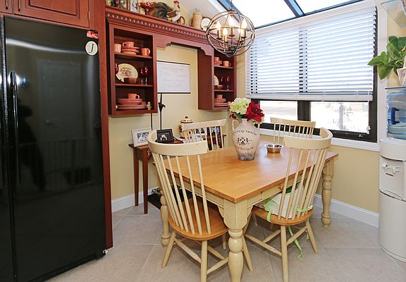 4th image of 114 Beecher Avenue Ext