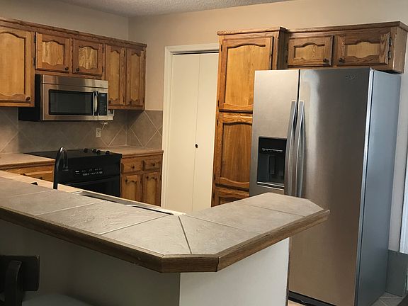 4th image of 18153 Wood Haven Dr
