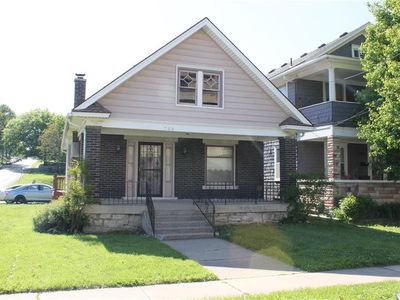 700 N 8th St, Kansas City, KS, 66101